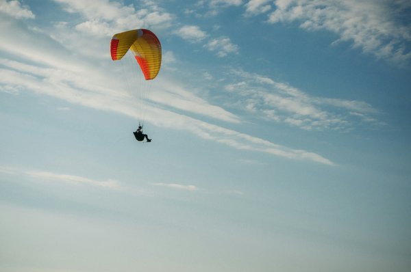 Devenez autonome en parachutisme au stade parachutisme à gap